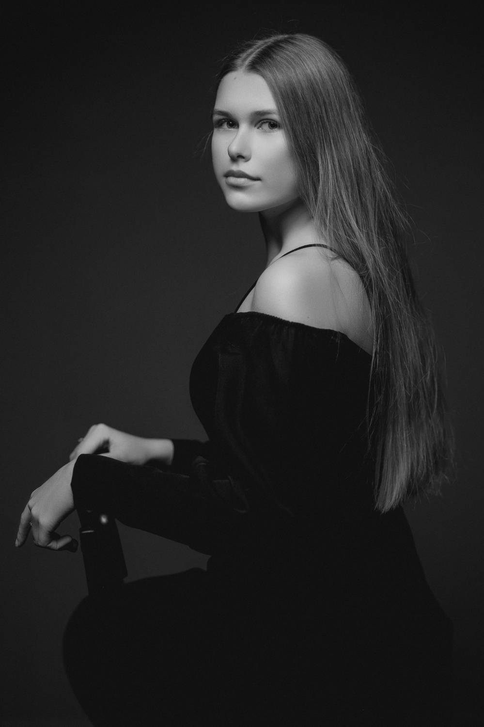 девушка, модель, портрет, фотосессия, студия, гламур, girl, model, modeling, young, portrait, творческий портрет, женский портрет, woman, young woman, glamour, постановка, постановочная фотография, fashion, чб, чёрно-белое фото, bw, blackandwhite, Васильев Владимир