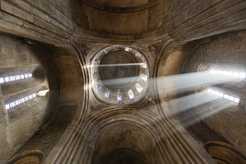Ancient vaults фото превью