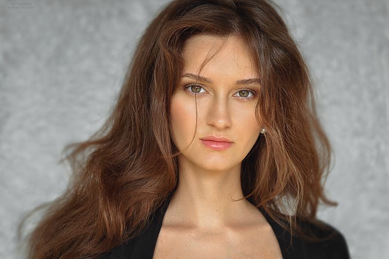 people, street, portrait,girl,headshot,female,model Erika фото превью