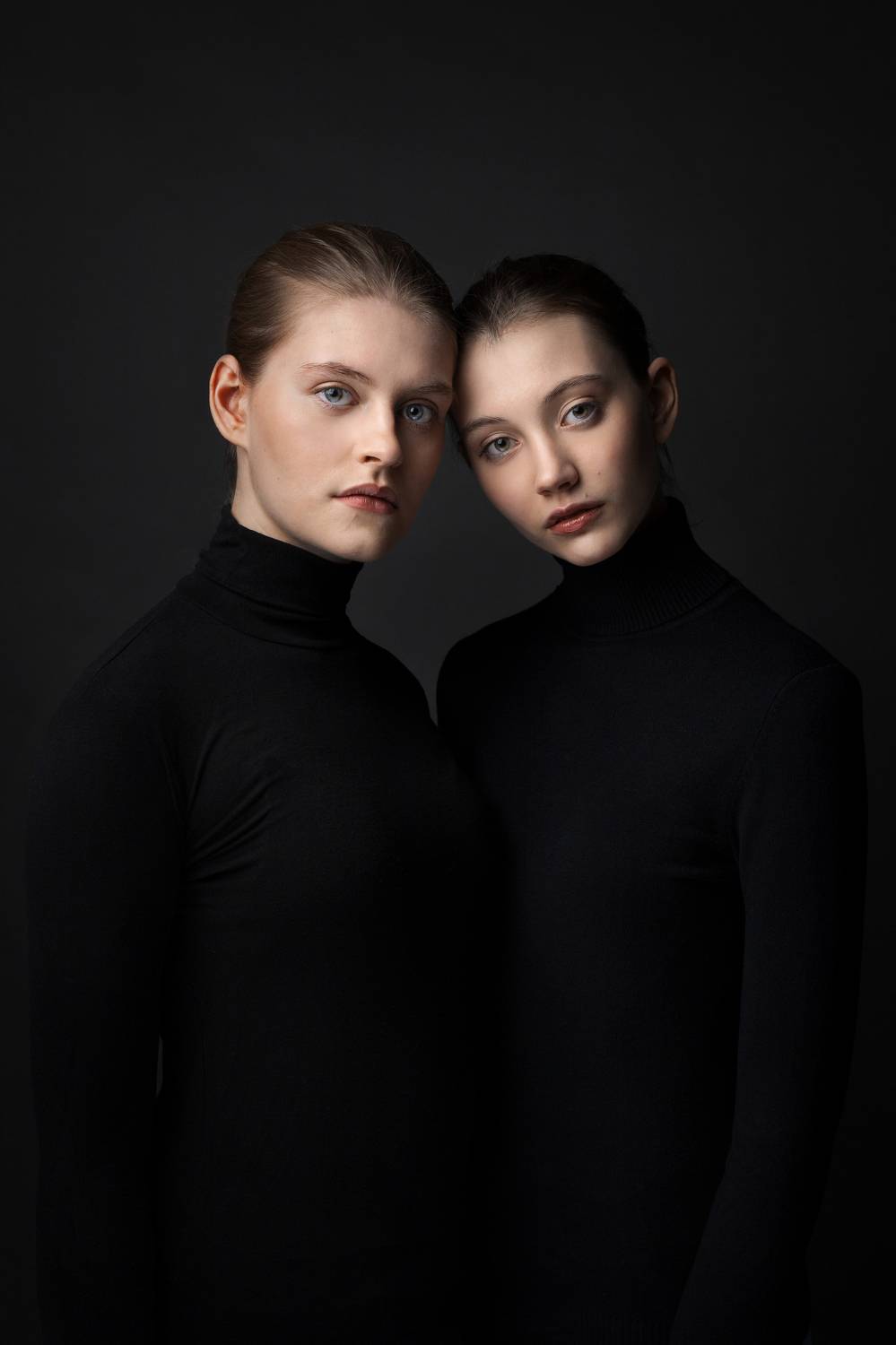 , Антон Леонов