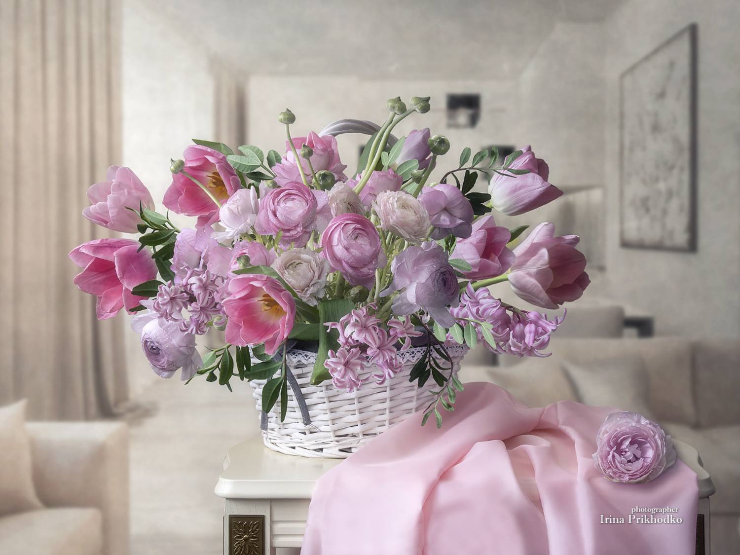 натюрморт, интерьер, букеты, цветы, весенние цветы, корзина цветов, Приходько Ирина