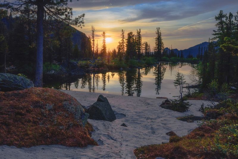 вечер у озера фото превью