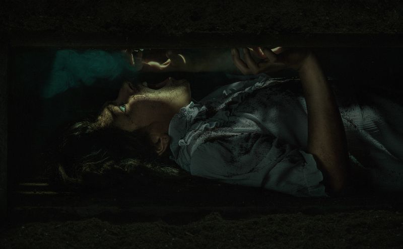 Buried фото превью