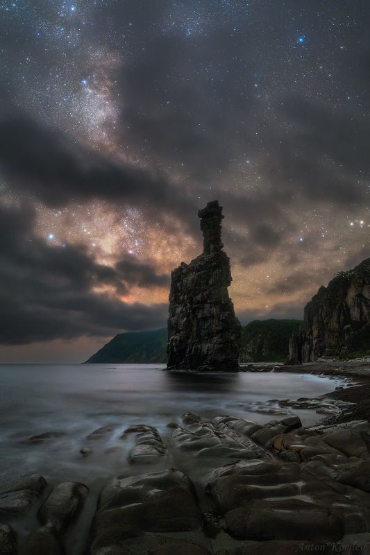 ночь, звезды, млечный путь, побережье, приморье, кекур Величие земли и неба фото превью