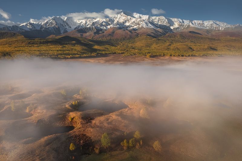 У подножия Северо-Чуйского хребта фото превью