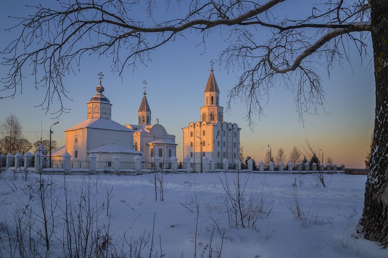 церковь, монастырь, вечер, закат, ветки, Морозит. фото превью
