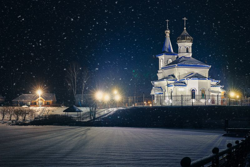 Храм Владимирской иконы Божией Матери в с. Алешенка, Навлинского района. фото превью