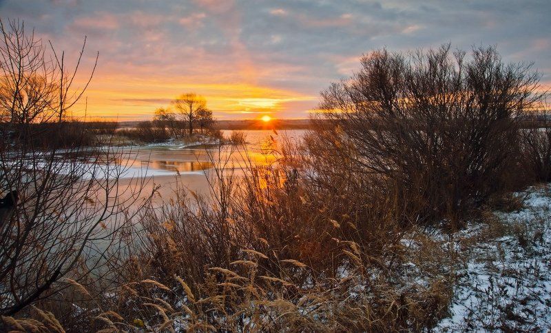 Озеро, Рассвет Первые лучи_1 фото превью