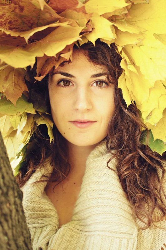 Осенняя девушка фото превью
