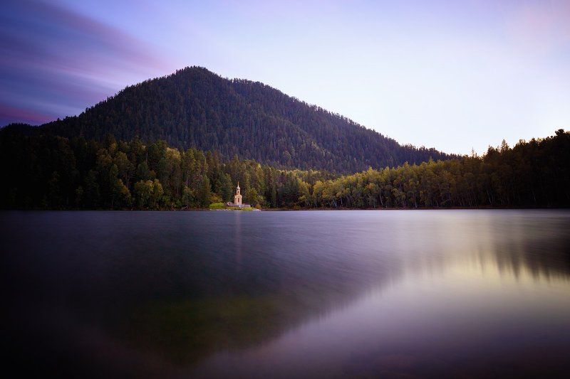 Вода, Длинная выдержка, Иркутск, Лес, Небо, Облака, Озеро, Осень, Отражения, Часовня Часовня на озере фото превью