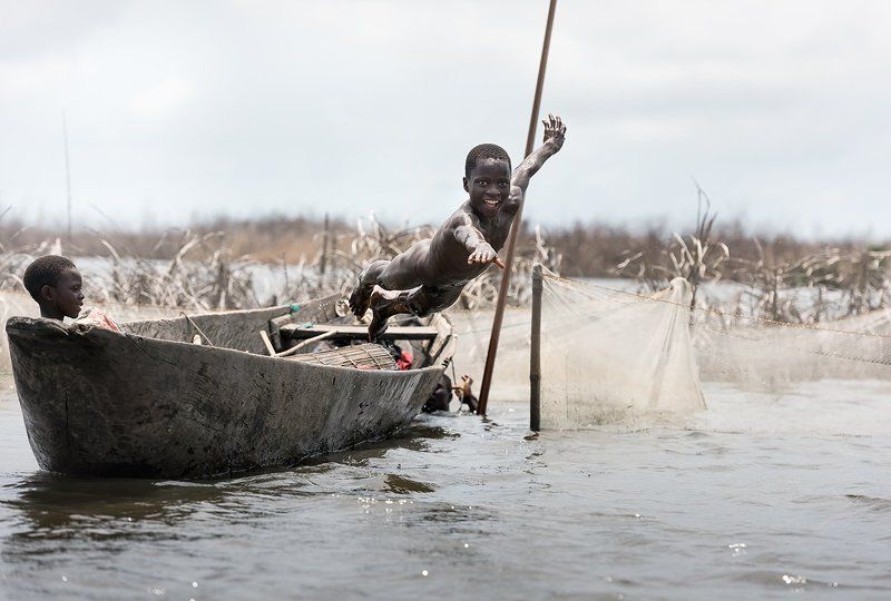 Бенин, Детство Ю, Лодка, Мальчик Детство фото превью