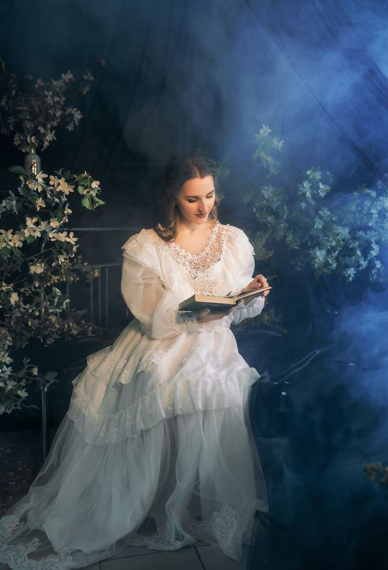 постановочное фото, девушка, винтаж, книга, чтение, студийное фото, canon Винтаж фото превью