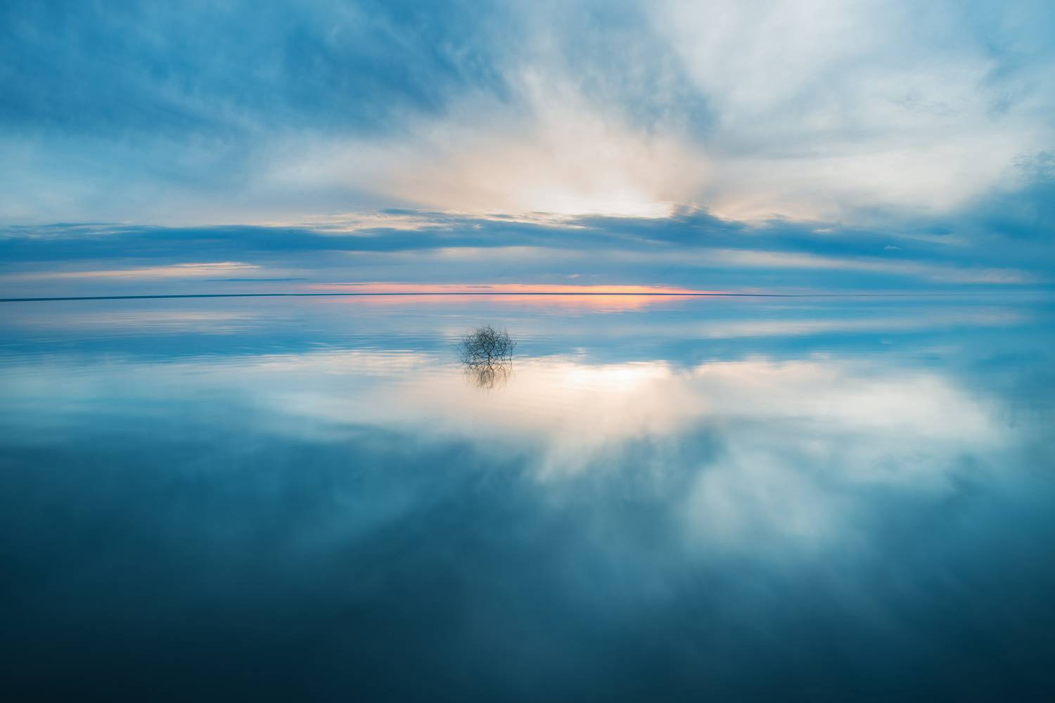 озеро, отражения, Эльтон, закат, вода, соленое озеро, Влад Рябинин