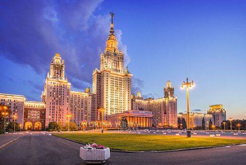 Вечерний МГУ, Москва