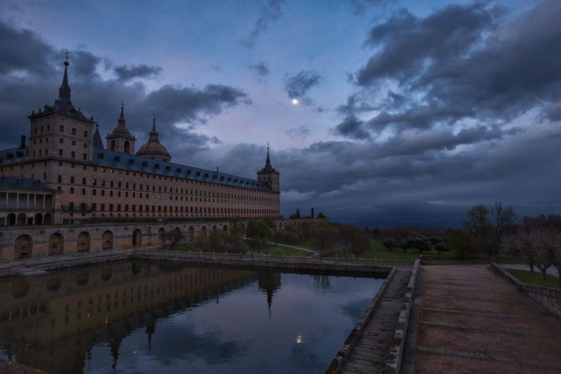 Лунный вечер фото превью