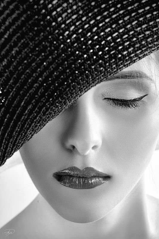 She фото превью
