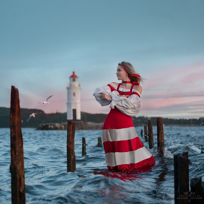 море, маяк, девушка, красный, закат Маяки фото превью