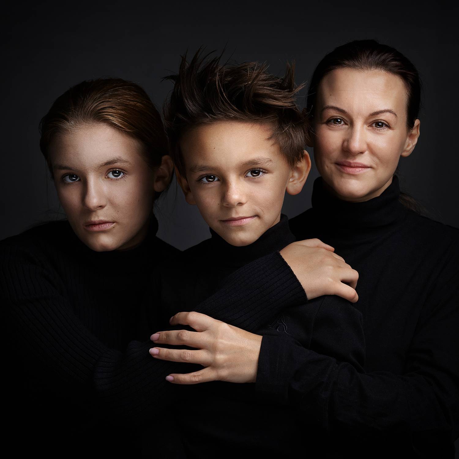 , Антон Леонов