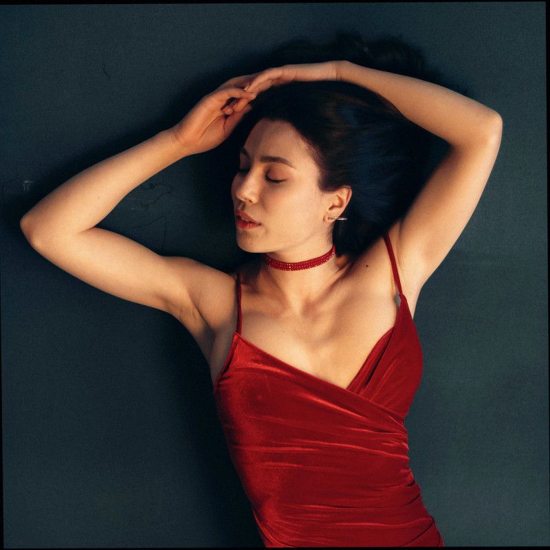 портрет, женский портрет, женская красота, девушка, чб, чернобелое, гламур, модель, model, glamur, portrait, bw, black and white Lady in Red фото превью