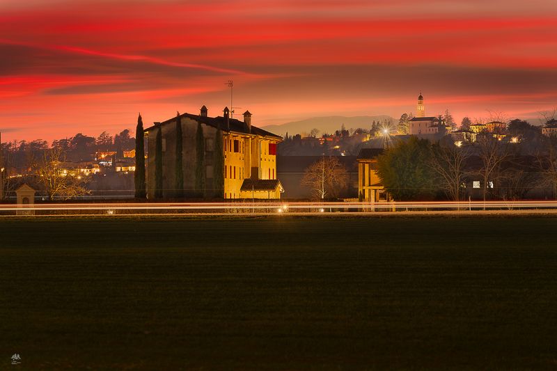 #pinidello, #cordignanoveneto, #, #veneto, #treviso, #italia, , #italy, #prosecco, #unesco, #unescoworldheritage Fiery sunset on the prosecco hills in Pinidello - Cordignano Veneto (TV) Tramonto  infuocato sulle colline del prosecco località Pinidello - Cordignano Veneto (TV) фото превью