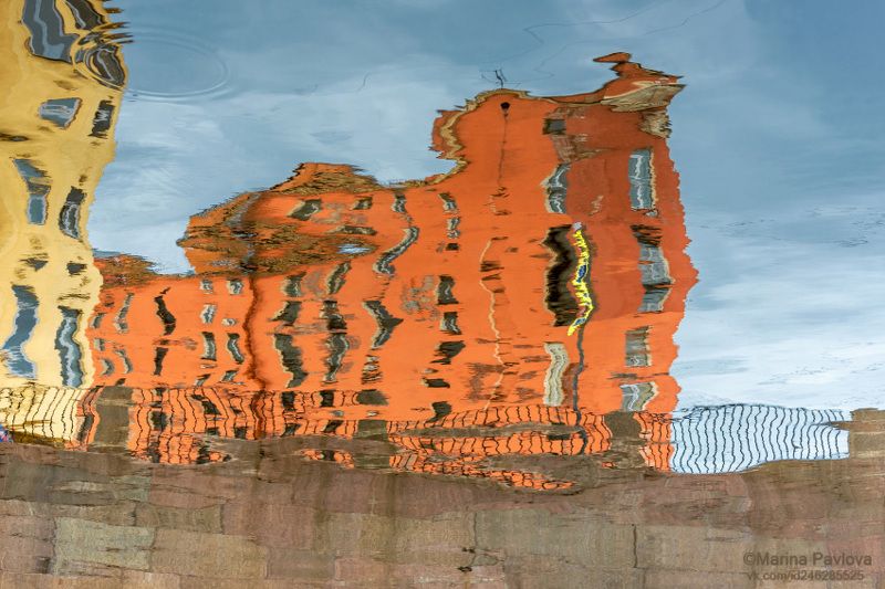 абстракция, акваабстракция, акваграфика, отражение на воде, весенний акварельный канал грибоедова Весенний акварельный канал Грибоедова. Дом-утюг фото превью