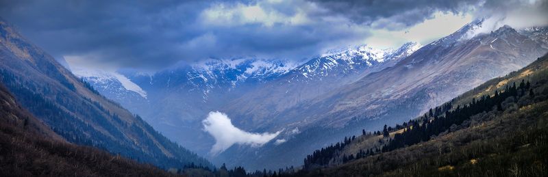 Крылья Ангела над долиной фото превью