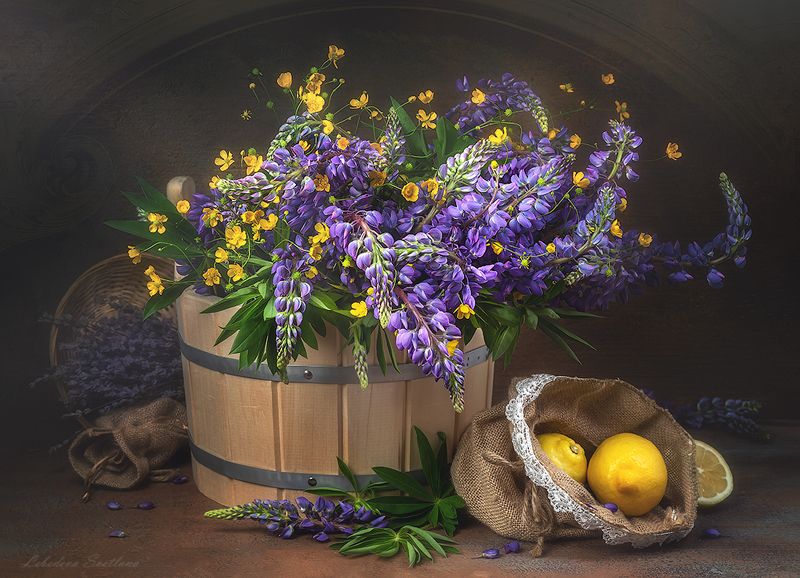 люпины,цветы Летний с люпинами фото превью