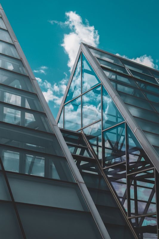 архитектура, стекло, здания, симметрия Линии, стекла и бетон фото превью