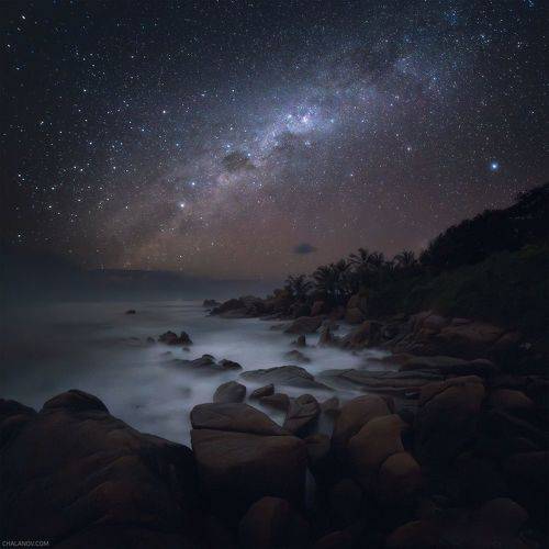 Ночь среди камней Анс Сонж