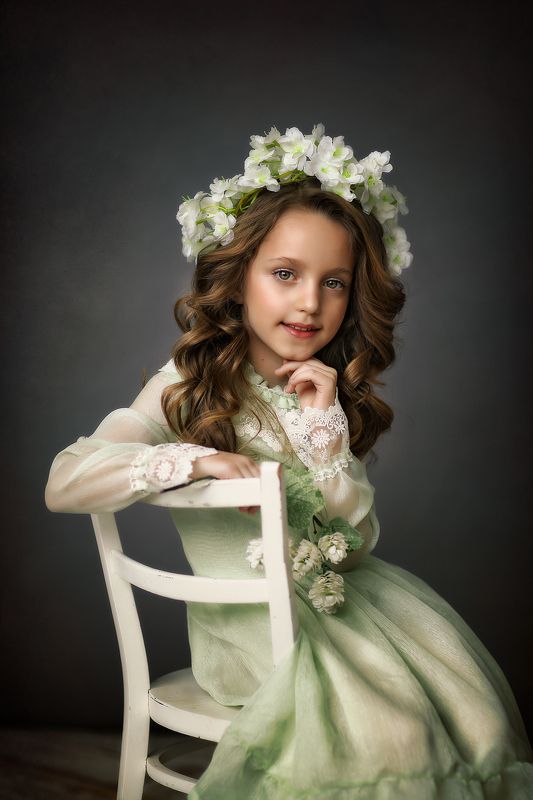 портрет на фоне, детский портрет *** фото превью