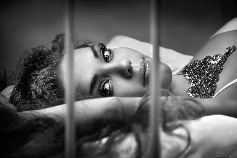 female, headshot, girl, face, room, natural, model, light, eyes,bw,portrait,nikon Natalia фото превью