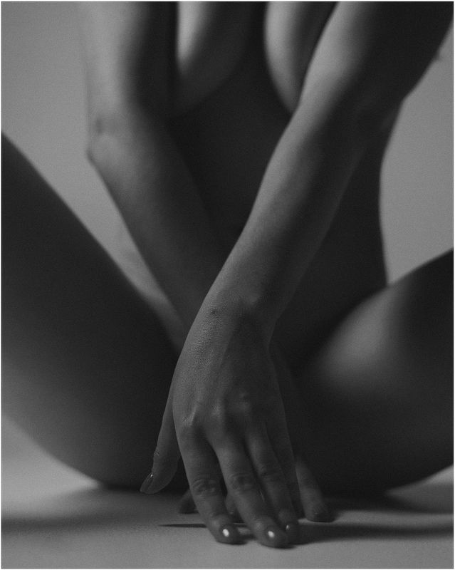 тут руками не прикрывают https://boosty.to/alexphoto56 фото превью