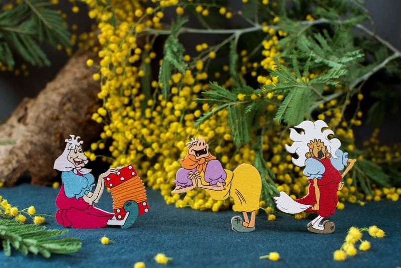 С праздником, девочки! фото превью