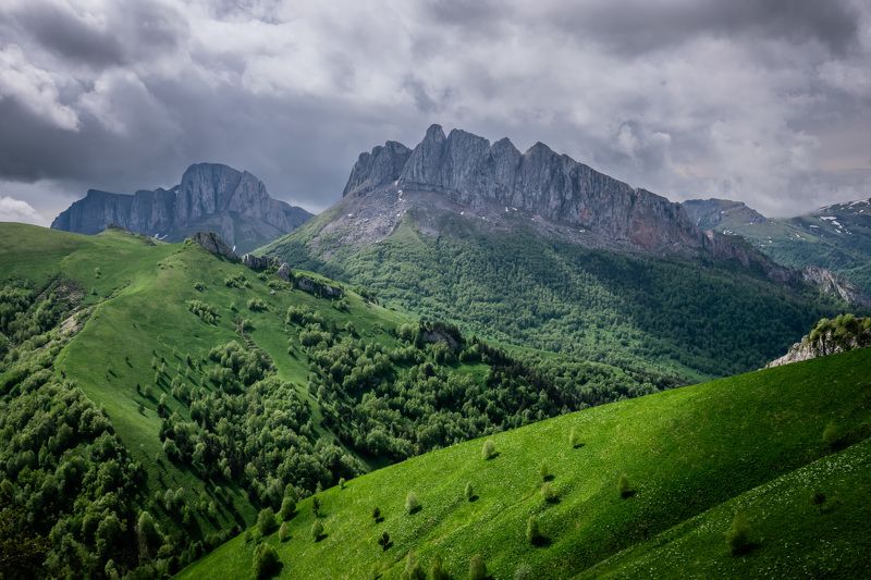 ачешбоки, чертовы ворота, адыгея, большой тхач, кавказ, горы Вид на Чертовы ворота фото превью