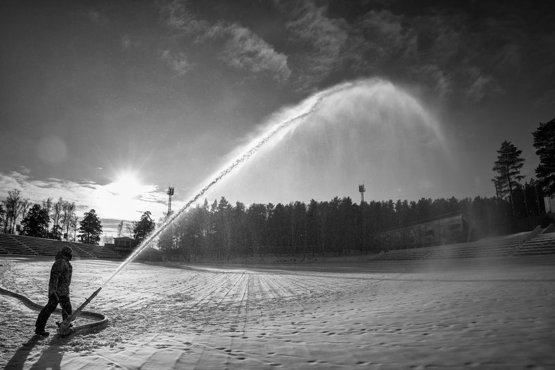 вода, фонтан, каток, лед, рукав Ледовых дел мастер фото превью
