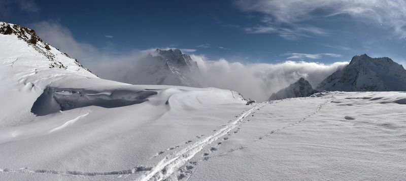 Постоять на краю фото превью
