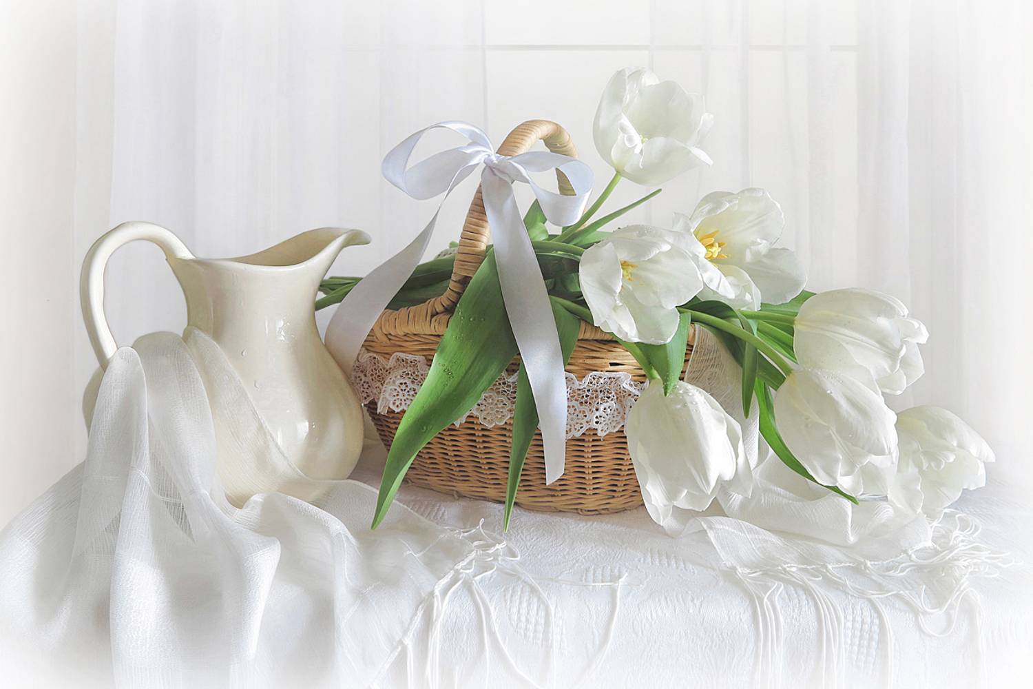 натюрморт,корзина,тюльпаны,лента,кувшин,шарф,весна, Алла Шевченко