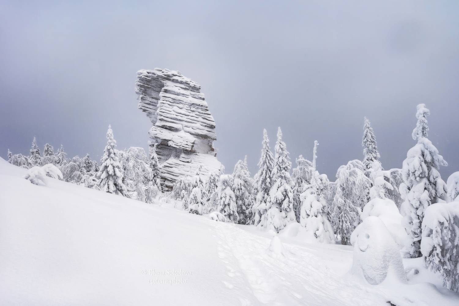 помяненный камень, колчимский камень, зимний пейзаж, закат, северный урал, рассвет, утро, Соколова Елена