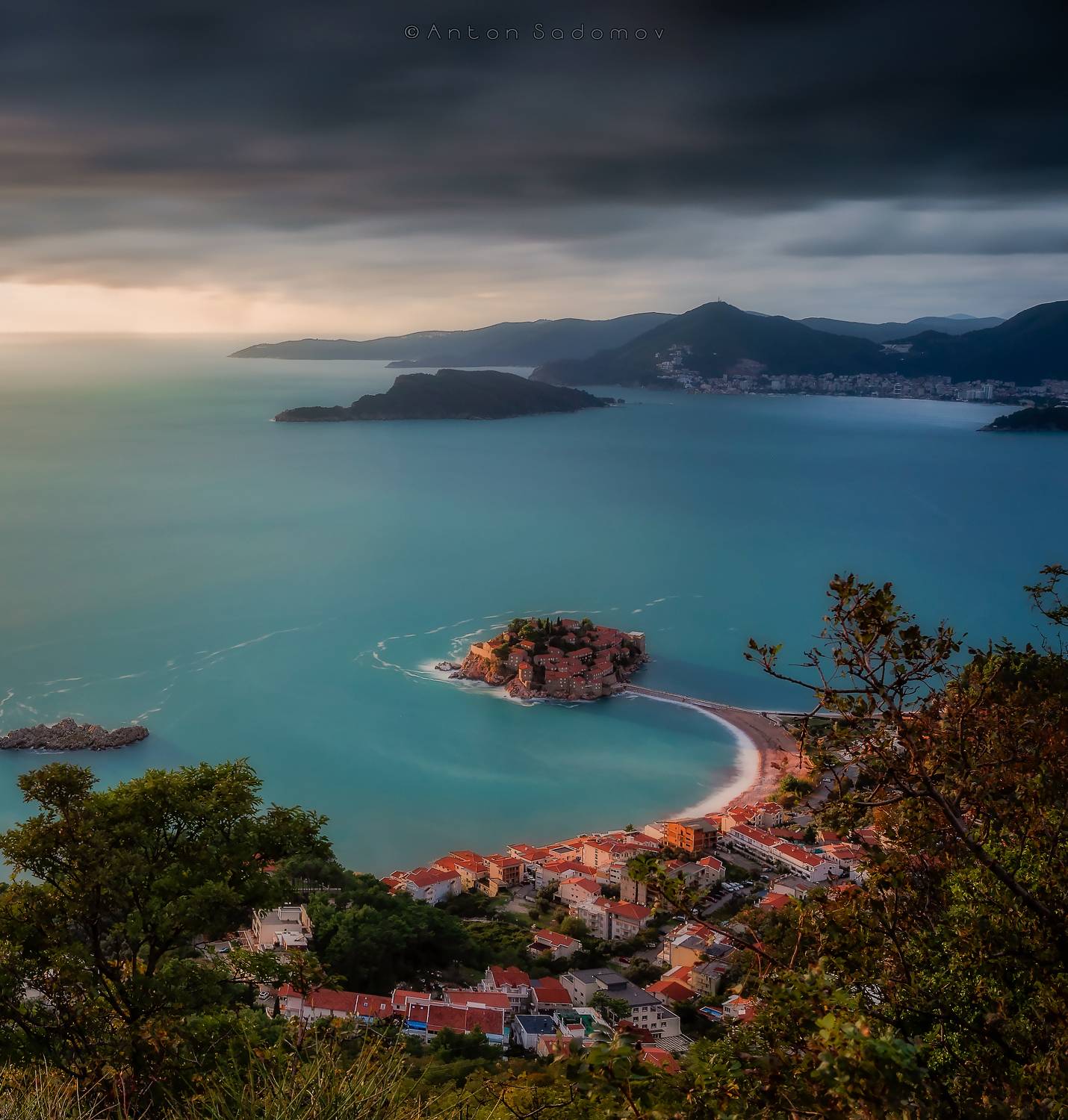 , Антон Садомов