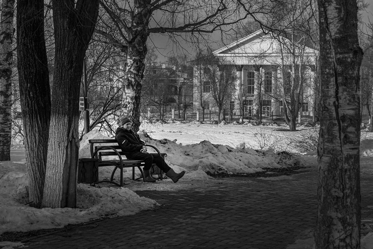 старик, сквер, весна, отдых, Наталия Колтакова