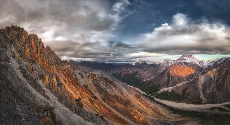Хребет Черского, Якутия, дроны, аэрофото, aerialphoto, Landscape, aerial landscape, тундра, горы, Россия, осень, осенний пейзаж Хребет Черского, Якутия фото превью
