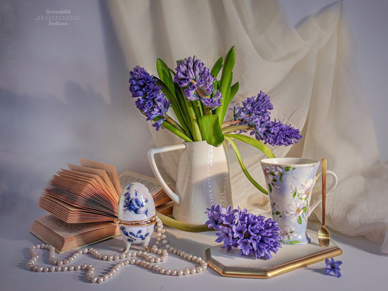 натюрморт,  ваза, цветы, гиацинты, чайные истории, посуда, фото на телефон, мобильная обработка Впусти Весну! фото превью