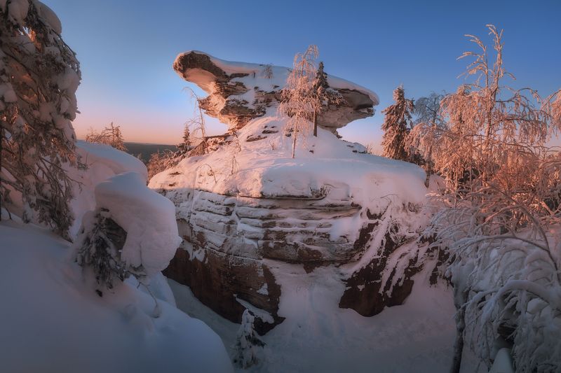 На вечерних улицах \