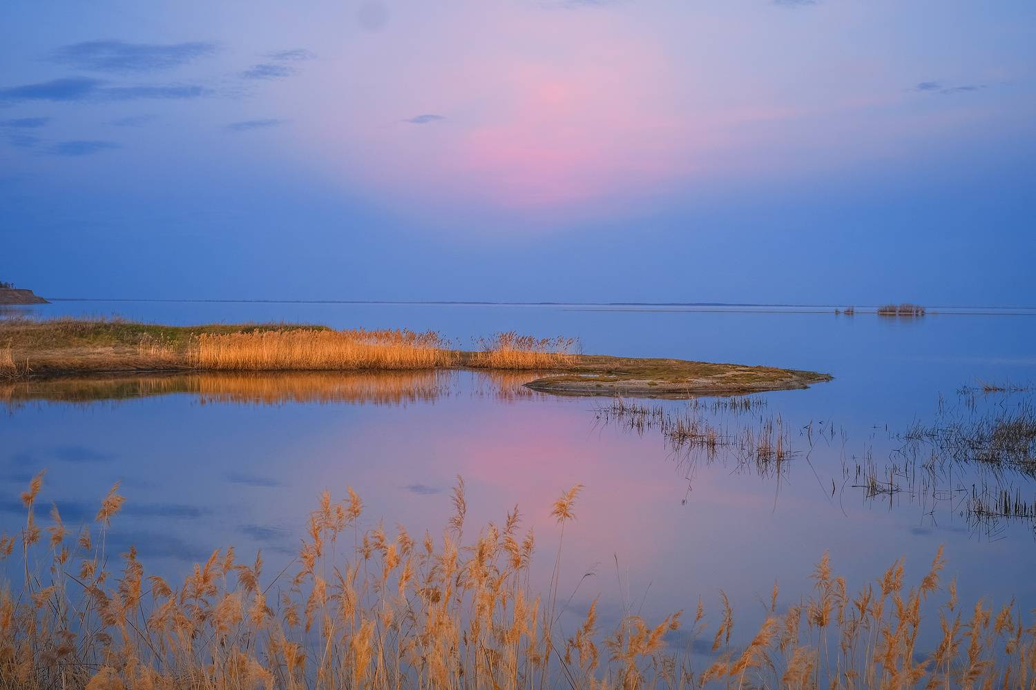 весна волга вечер, Владислав Никишин