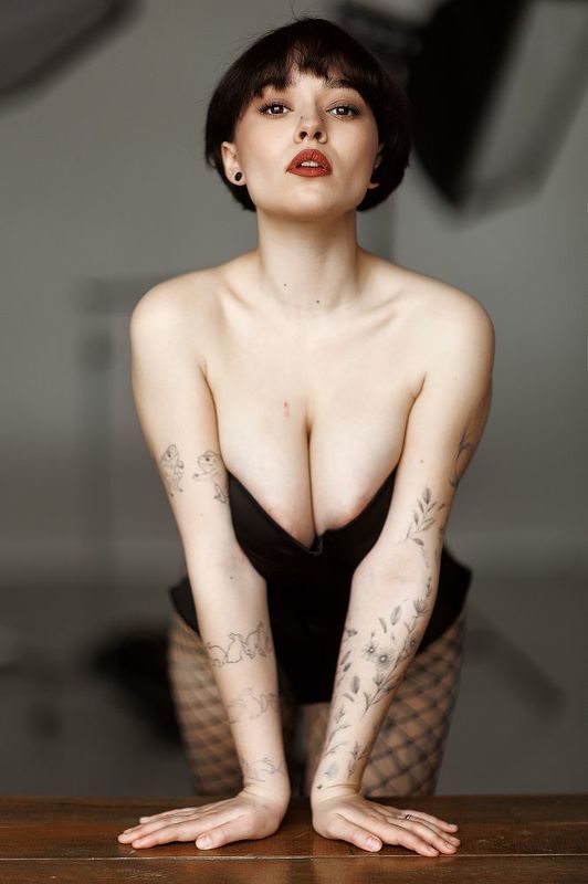 Jane фото превью