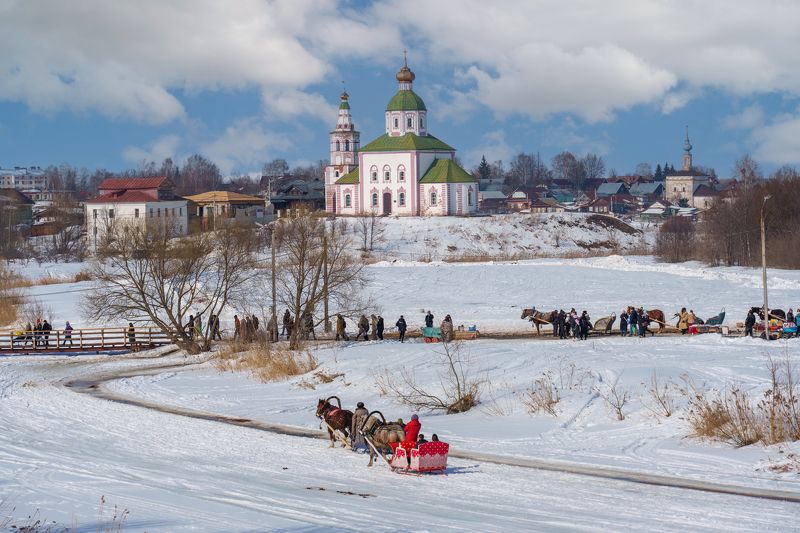 Масленичные гуляния в Суздале фото превью