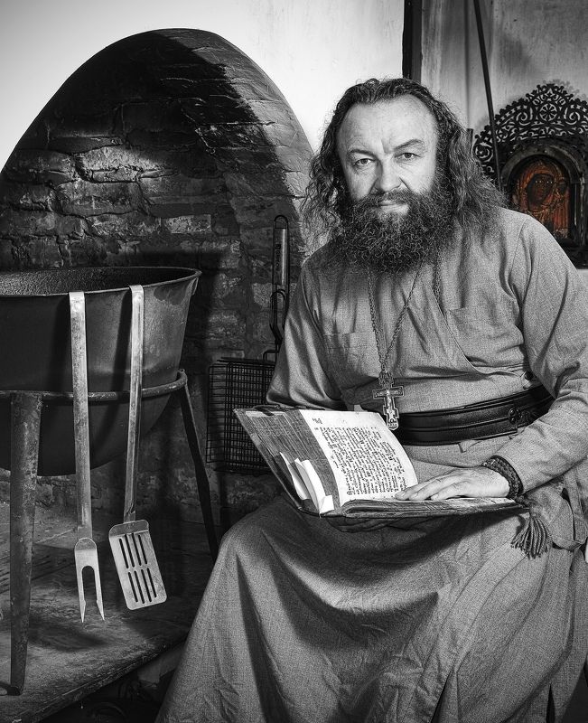 Сельский священник фото превью