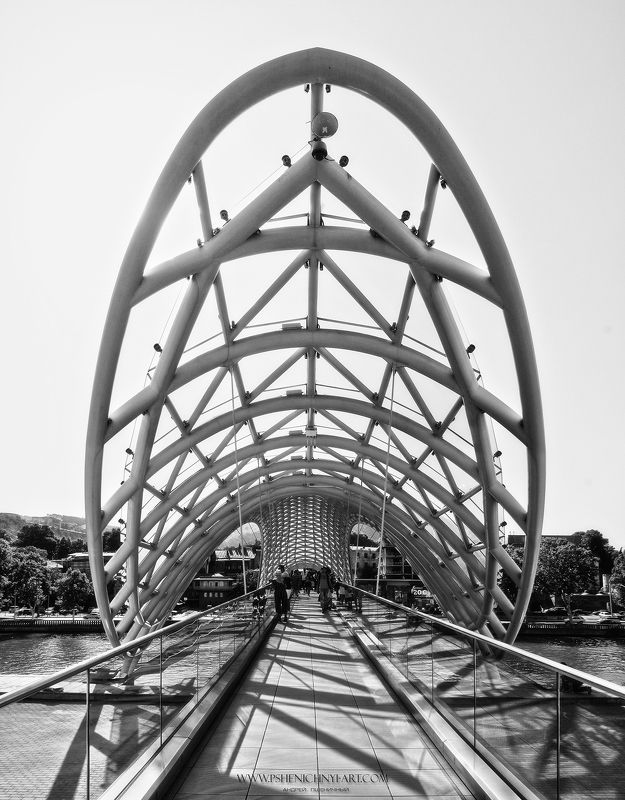 архитектура, мост, современная архитектура, форма, параметрика, оболочка, свет, тень,структура, городской пейзаж Структура света фото превью