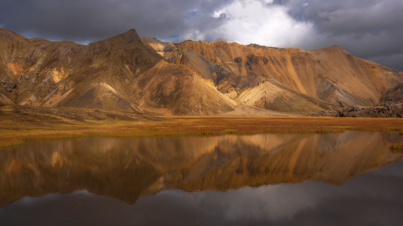 Orange mountains фото превью