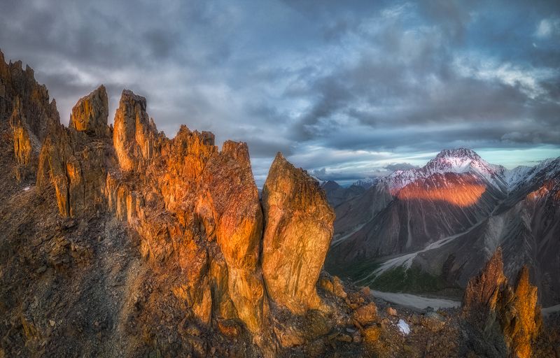 Хребет Черского, Якутия, дроны, аэрофото, aerialphoto, Landscape, aerial landscape, тундра, горы, Россия, осень, осенний пейзаж Стражи Якутии фото превью